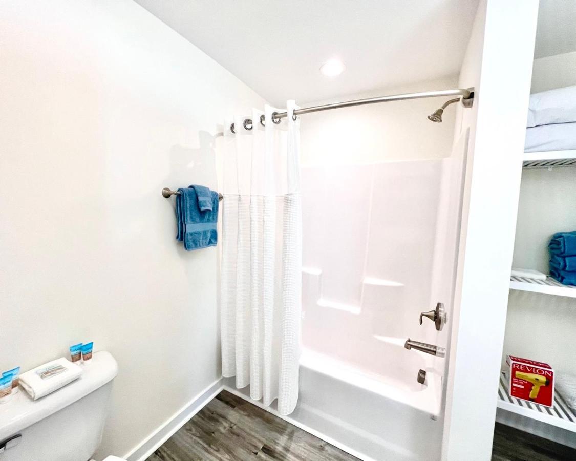 302 Queen Suite, 3Rd Floor Low Tide Surf City Exterior photo