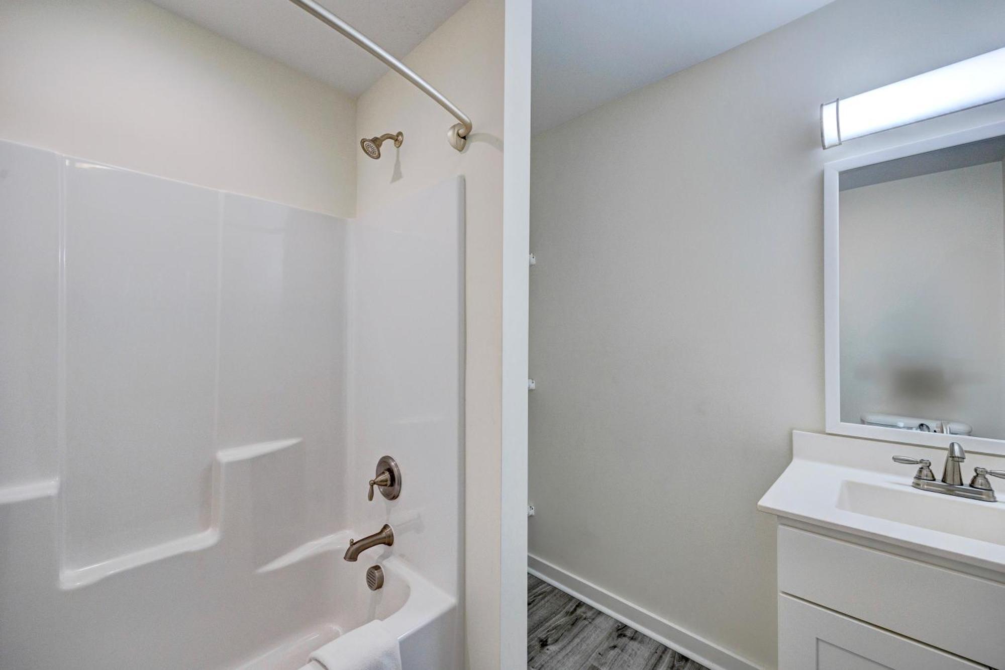 302 Queen Suite, 3Rd Floor Low Tide Surf City Exterior photo